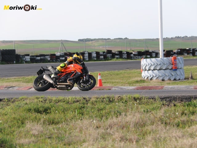 KTM 1390 Super Duke R Preguntas KTM 1390 Super Duke R Preguntas