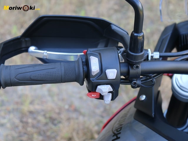 Prueba Triumph Tiger 850 Sport Piña izda