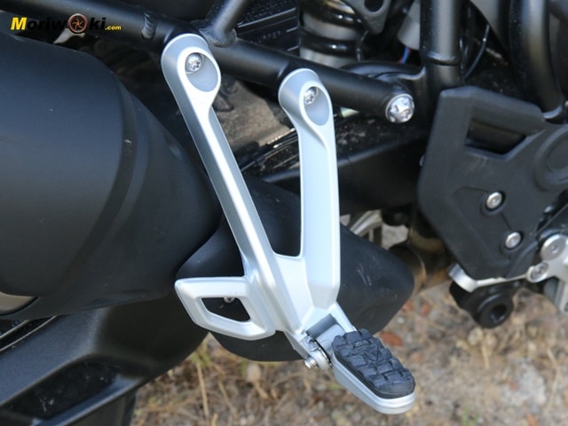 Prueba Triumph Tiger 850 Sport estribo pasajero