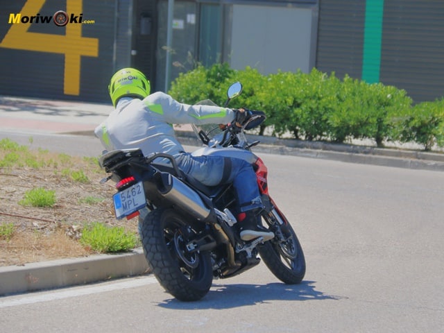 Prueba Triumph Tiger 850 Sport abriendo gas