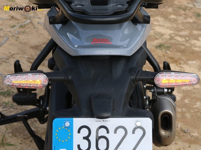 Prueba Royal Enfield Himalayan 450 Intermitentes Prueba Royal Enfield Himalayan 450 Intermitentes